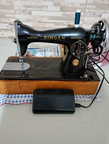 Máquina de costura SINGER