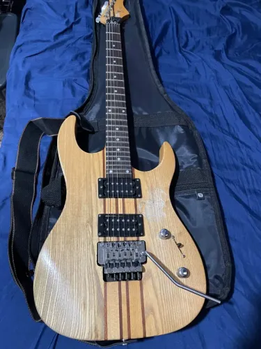 Guitarra Eagle EGT 61