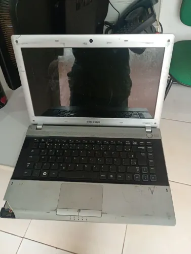 Notebook Samsung sem teste não tenho a fonte HD 500gb memória ram 2x4 total 8