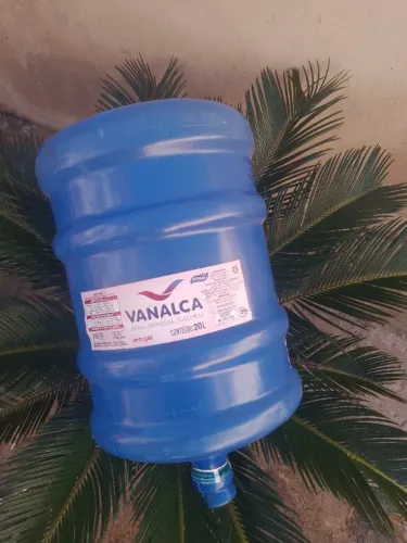 Galão de água mineral vazio de 20 L