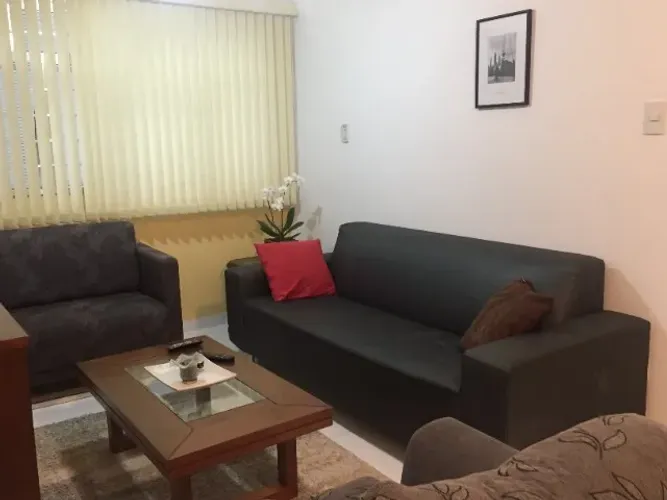 Apto 1 Dormitório, 1 quadra da Praia de Pitangueiras