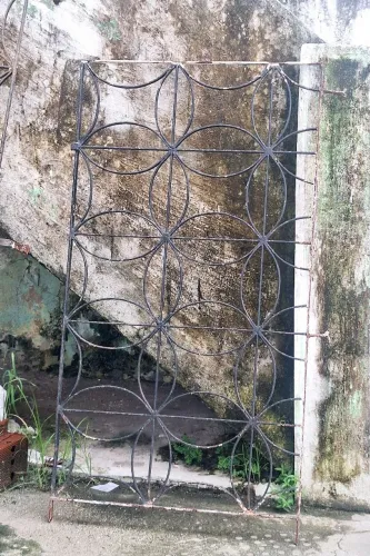 Vendo grade grande de terraço, usada