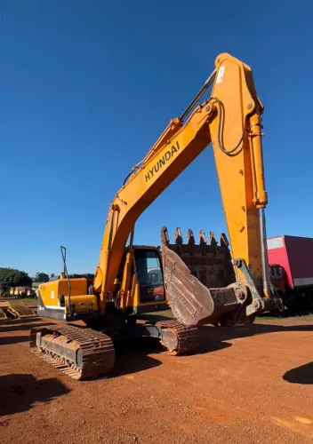 Escavadeira hidráulica Hyundai