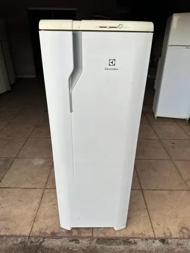 Geladeira Electrolux 300 litros (Entrego)