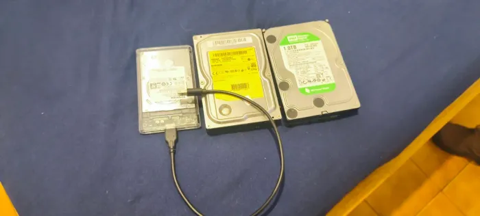 3 HDD's (SATA e Externo)