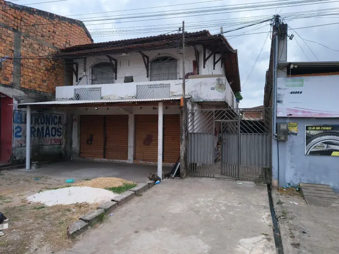 Casa a venda 