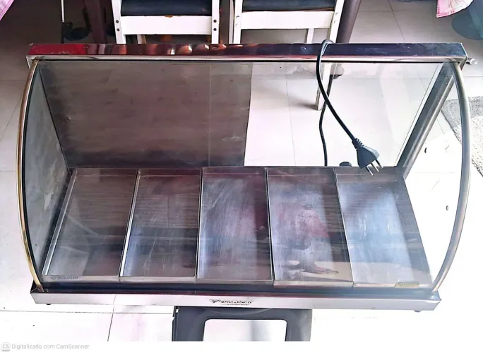 Estufa com 5 bandejas.