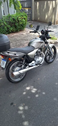 Titan 150