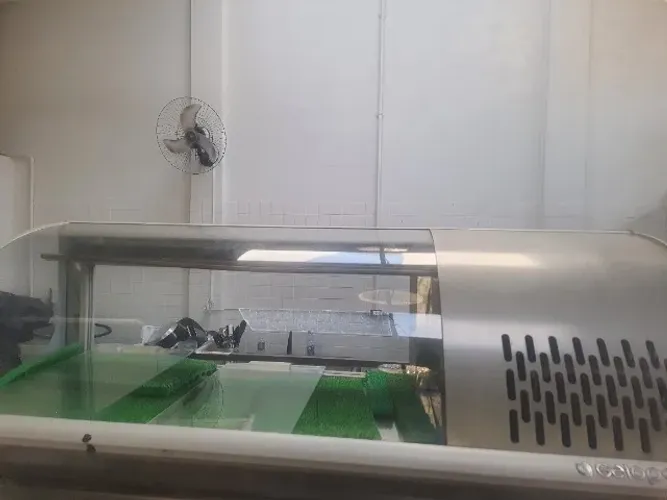Vitrine refrigerada sushi