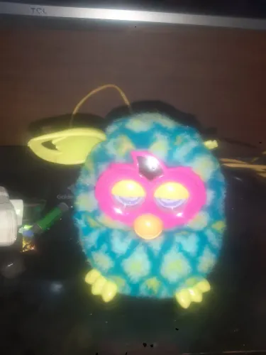 Furby funcionando perfeitamente ano 2012