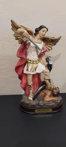 Imagens de S..miguel em resina 20 cm pintura barroca