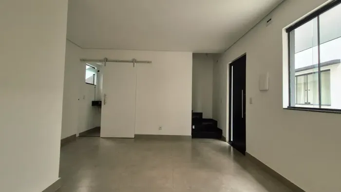 Sobrado Triplex para Locação 118m² com 03 Dormitórios sendo 01 suíte na Vila Matilde São P