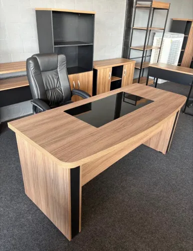 CONJUNTO MESA E ARMÁRIOS PARA ESCRITÓRIO LOJA IKONOFFICE