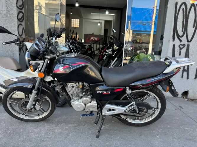 Suzuki Gsr 150i 2012!