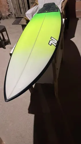 Vendo ou troco Prancha de surf 6'0