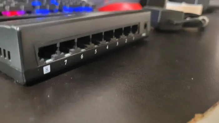 Switch de 8 portas / 100mbps Funcionando perfeitamente!
