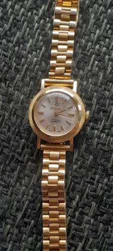 Relogio feminino antigo a corda, suico de 1960,perfeito estado, caixa ouro marca Clasic
