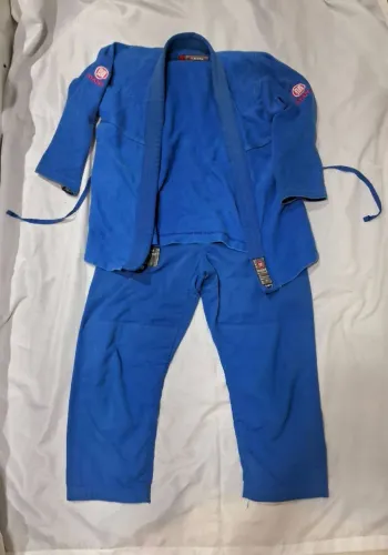 Kimono de Jiu Jitsu. Cor Azul, tamanho F2, marca Atama