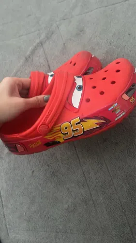 crocs relâmpago mcqueen