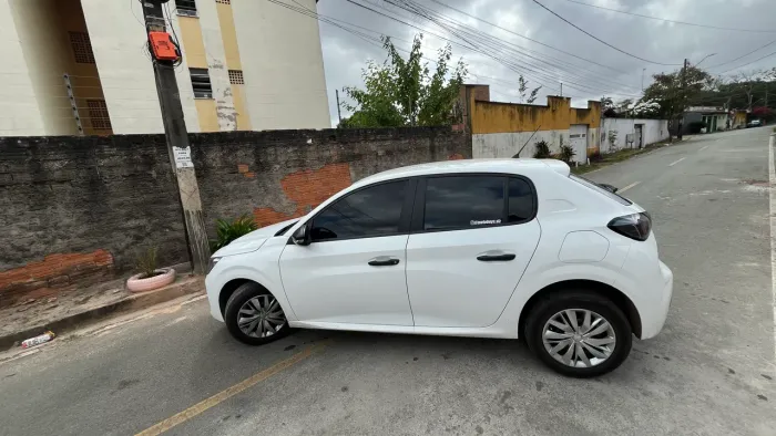 Peugeot 208 Like 1.0 Flex 6V 5P Mec. 2023