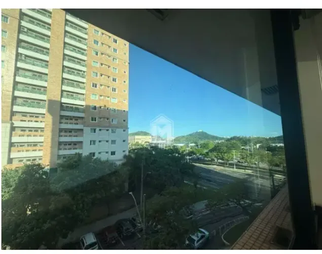 Maravilhoso Conjunto de Salas Comerciais para Locação na Enseada do Suá | Pronto para Uso