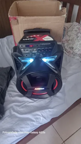Caixa de som Bluetooth 