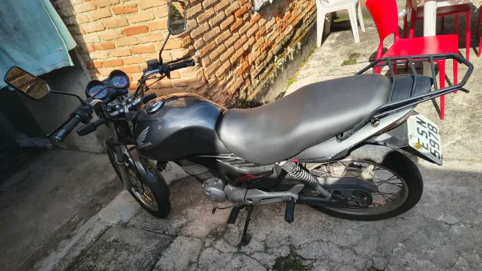 Fan 2012 em perfeito estado de funcionamento, apenas detalhes estéticos.