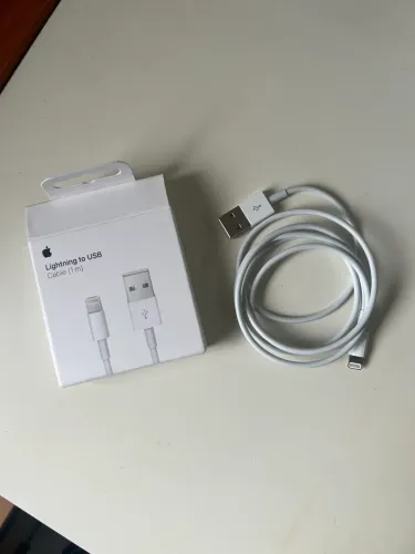 Cabo Apple Lightning para USB