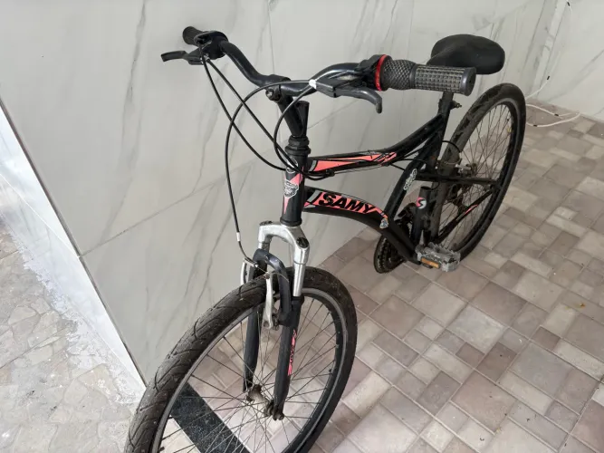 Vende-se bicicleta 