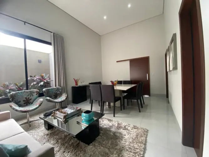 Casa à venda 3 dormitórios no Condomínio Quinta do Lago 1