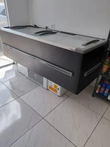 Freezer Fricon 6 meses de uso