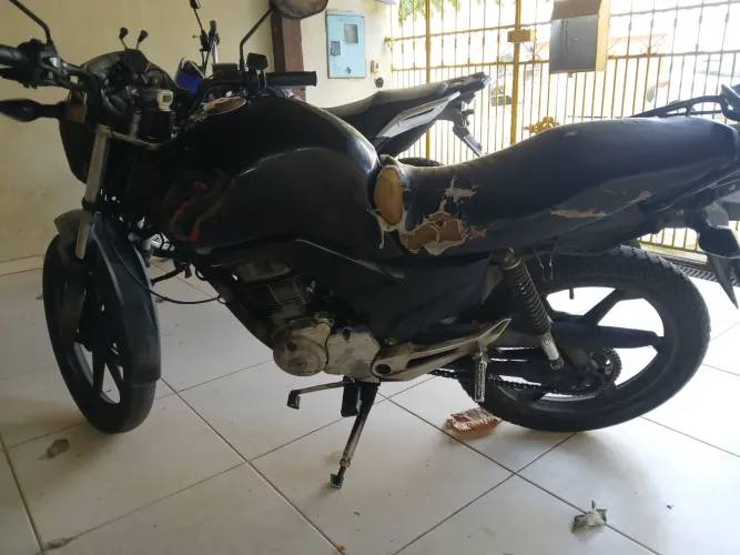 Vendo titan 150 2014