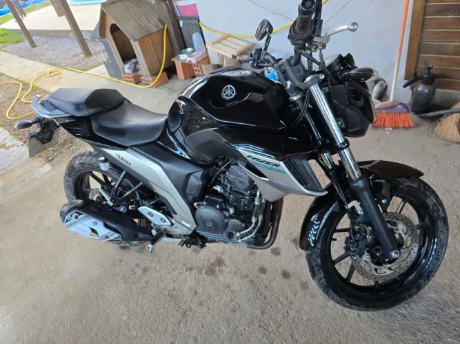 Fz25 flex