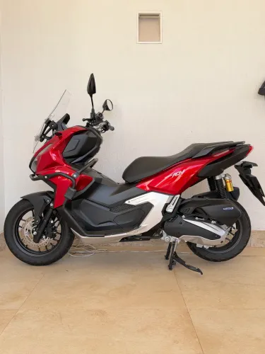 Honda ADV 160 , scooter Honda pcx