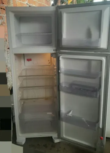 Geladeira Electrolux dúplex grande