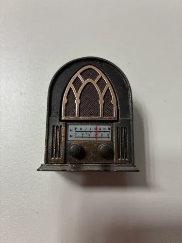 Apontador feito na década de 1970 pela Playme da Espanha
