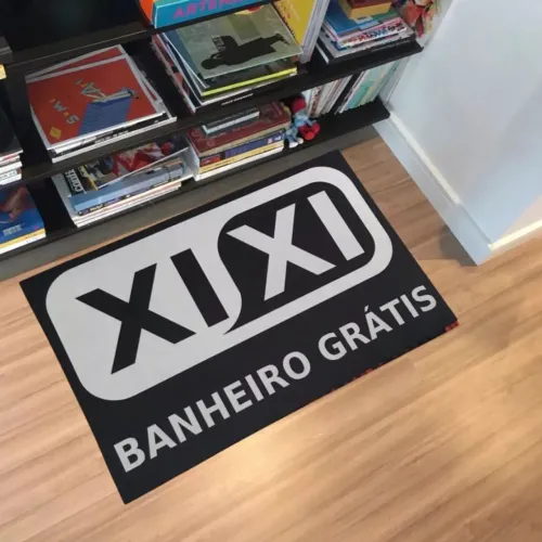 Tapete decorativo divertido Banheiro Xixi Grátis inspirado placa Wi-Fi Grátis 60x40cm