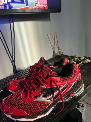 Tênis Mizuno Wave 18 41/42 original 