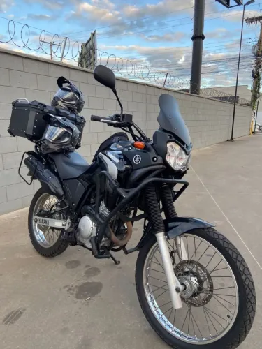 Yamaha Ténéré 250 COMPLETA
