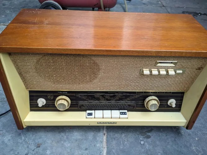 Rádio Valvulado Philips AM e FM 
