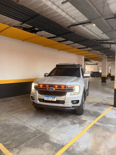 Ford Ranger XLS 3.0 V6 4X4 CD Diesel Aut. 2025