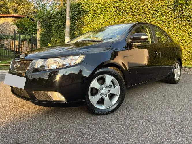 Kia Motors Cerato 1.6 16V Mec. 2010