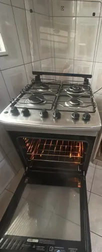 Fogão 4 bocas Electrolux Efficient Mesa Inox, PerfectCook e VaporBake