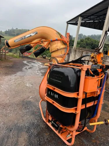 Pulverizador super jatao 600l trator 