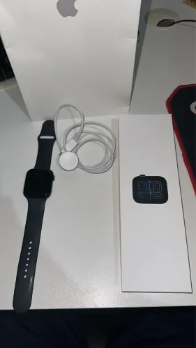 Apple Watch SE 3 Seminovo