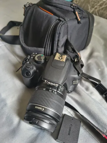 Câmera Canon 1200d em excelente estado