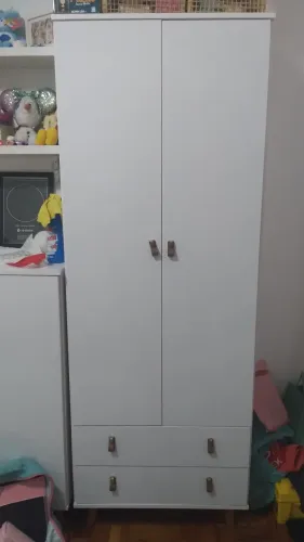 Guarda-roupa infantil