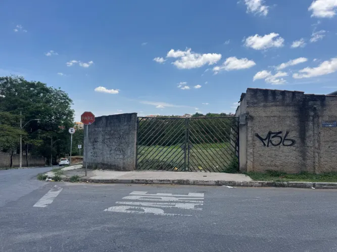 Terrenos para locação