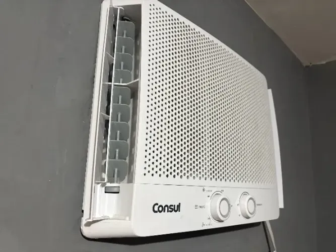 Ar condicionado de janela CONSUL 7500 BTU