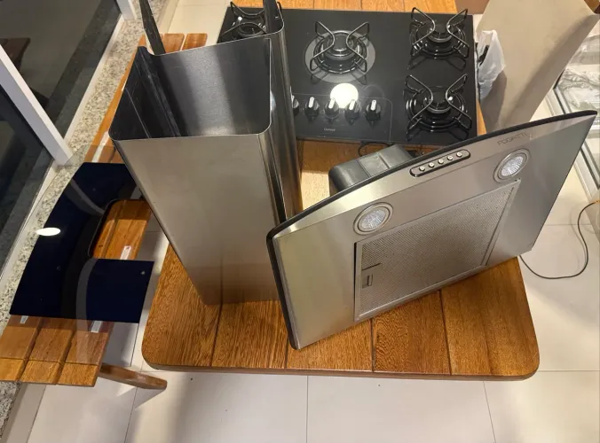 Cooktop e coifa seminovo